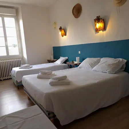 L'entracte Oda ve Kahvaltı Saint-Paul-du-Bois